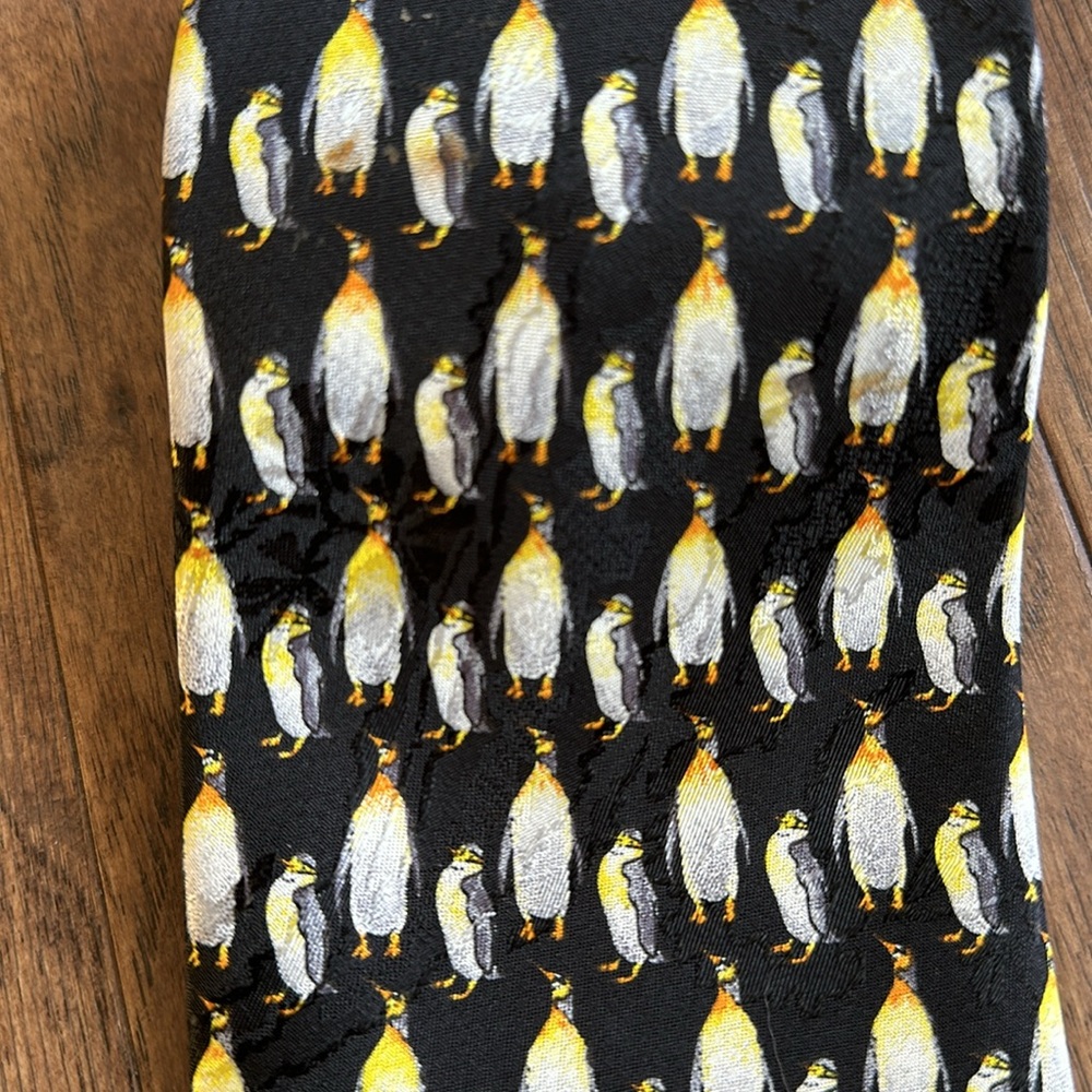 Dino Romaro Penguin Tie - Picture 2 of 4